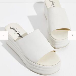 Free People Harbor Platform size 39.5